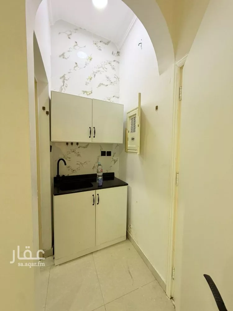 شقة للإيجار في شارع ابن الطيب, حي الملز, مدينة الرياض, منطقة الرياض صورة 3