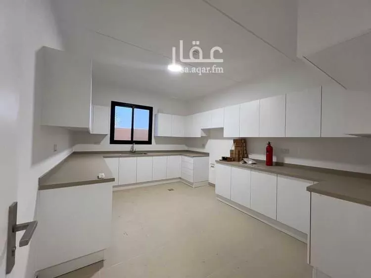 فيلا للإيجار في شارع رقم 1142 ، حي مطار الملك خالد الدولي ، الرياض ، منطقة الرياض صورة 3