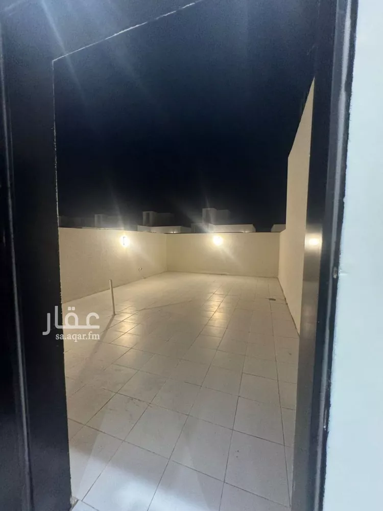 فيلا للبيع في شارع أبي أحمد اللخمي, حي الرمال, مدينة الرياض, منطقة الرياض 8