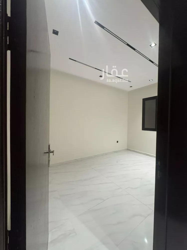 فيلا للبيع في شارع أبي أحمد اللخمي, حي الرمال, مدينة الرياض, منطقة الرياض 11