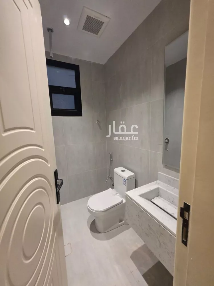 دور للبيع في شارع ستتراوي, حي ديراب, مدينة الرياض, منطقة الرياض 14
