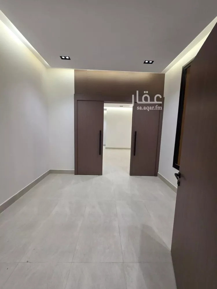 دور للبيع في شارع الرسالة, حي بدر, مدينة الرياض, منطقة الرياض صورة 4