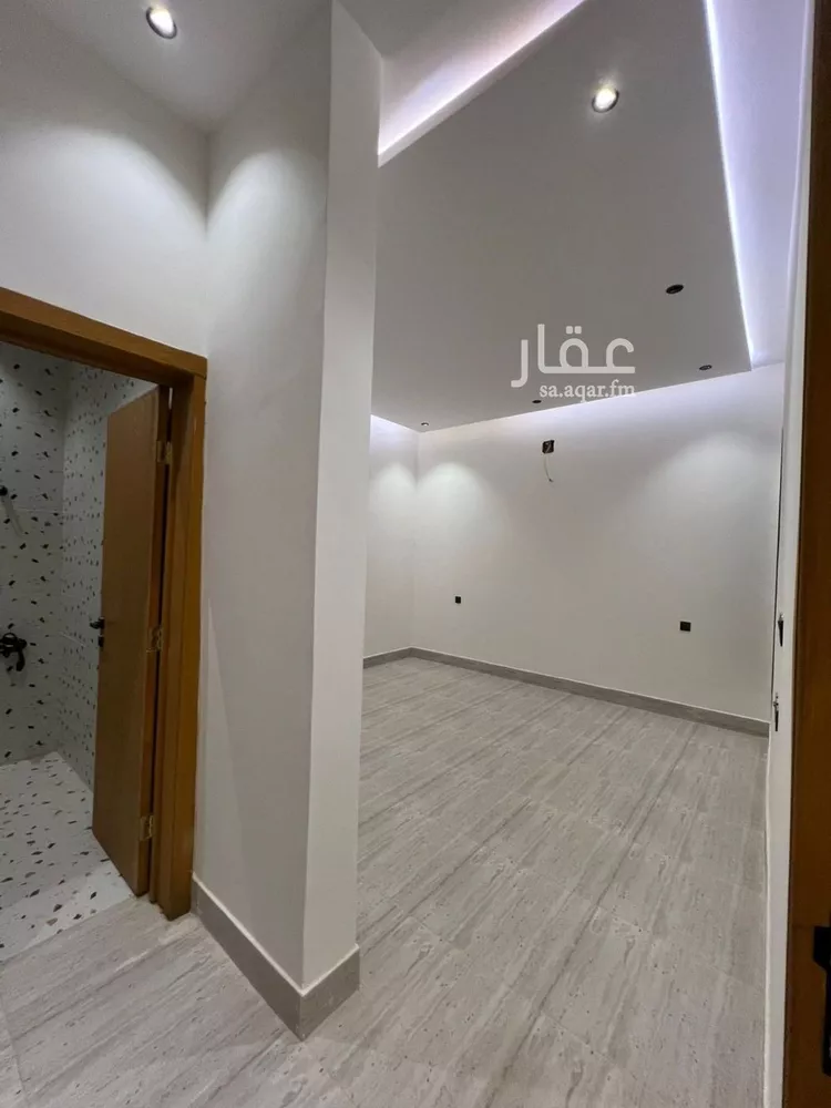 Floor for Sale in Riyadh Tuwaiq صورة 4