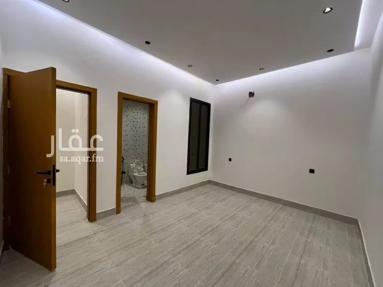 Floor for Sale in Riyadh Tuwaiq 8