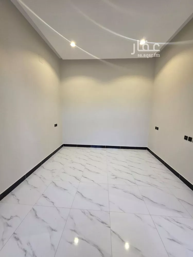 فيلا للبيع في شارع حائل, حي ظهرة لبن, مدينة الرياض, منطقة الرياض 9