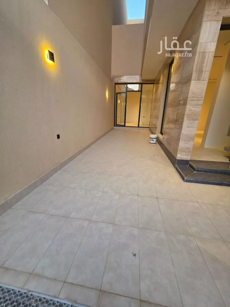 دور للبيع في شارع المتنبي, حي المعيزيلة, مدينة الرياض, منطقة الرياض 9