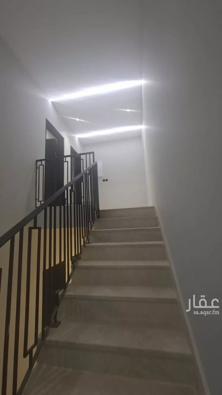 دور للبيع في شارع محمد الراوي, حي العوالي, مدينة الرياض, منطقة الرياض 14