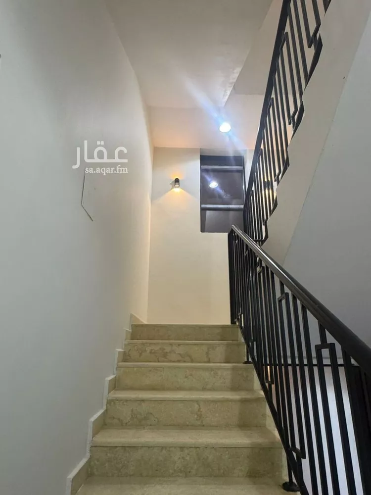 فيلا للبيع في شارع أبي أحمد اللخمي, حي الرمال, مدينة الرياض, منطقة الرياض 12