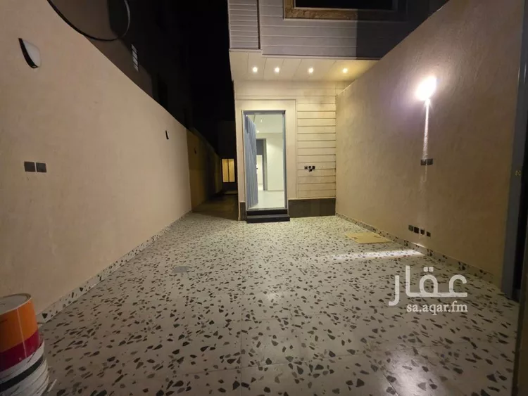 دور للبيع في شارع الرسالة, حي بدر, مدينة الرياض, منطقة الرياض صورة 3