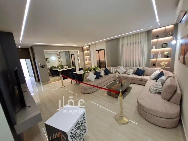 فيلا للبيع في شارع ابن سيدة اللغوي, حي عكاظ, مدينة الرياض, منطقة الرياض صورة 5
