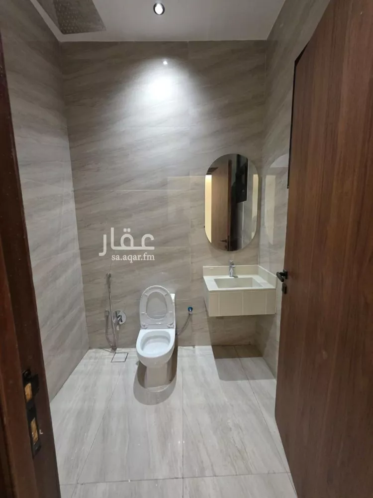 دور للبيع في شارع حنتير , حي ديراب, مدينة الرياض, منطقة الرياض 9