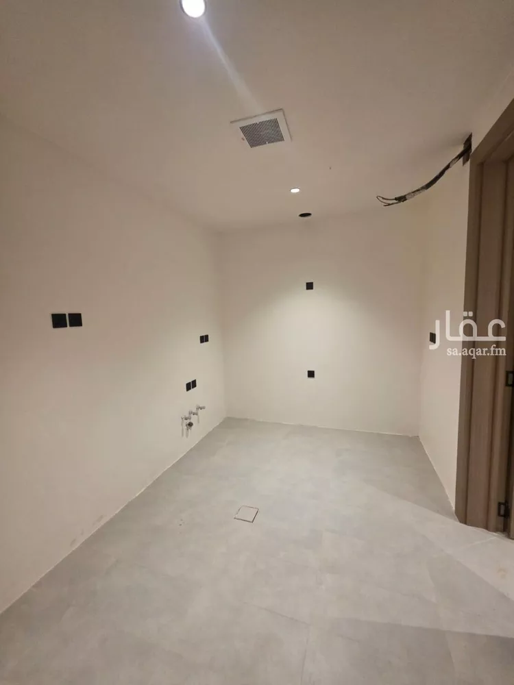 Floor for Sale in Riyadh Al Maizilah صورة 3