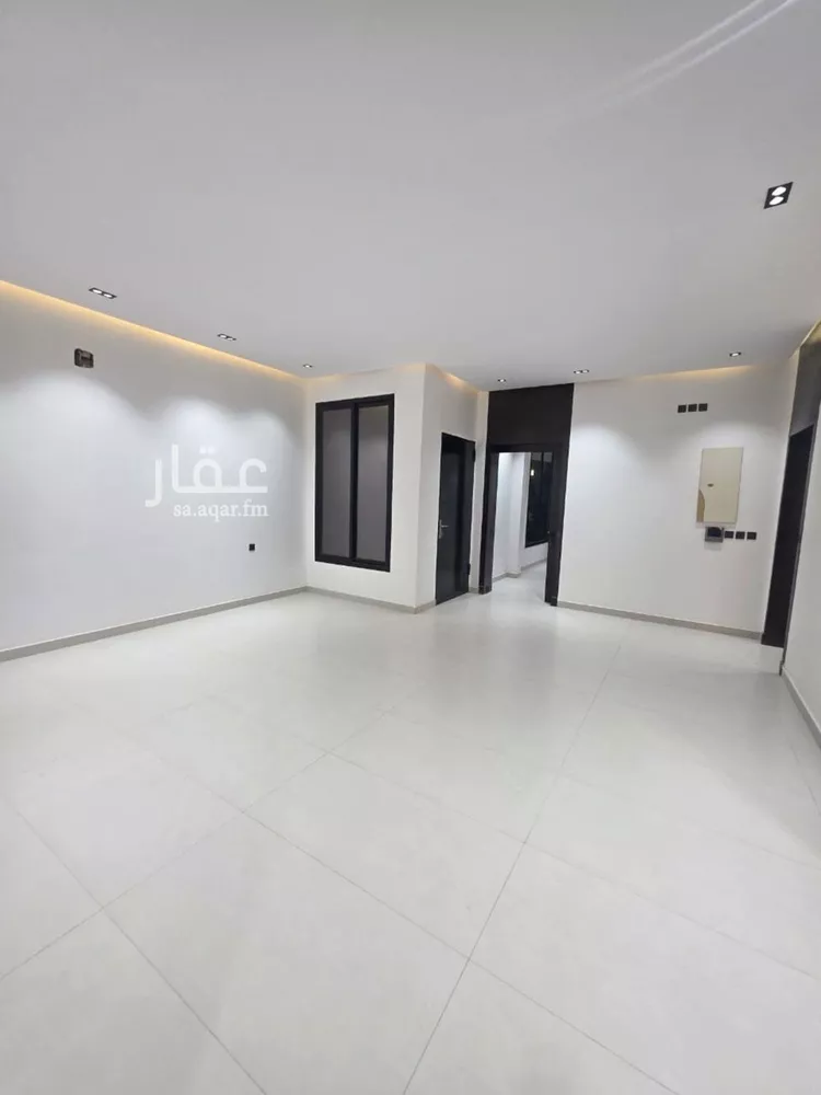 دور للبيع في شارع محمد حسين الكتبي, حي الرمال, مدينة الرياض, منطقة الرياض صورة 4