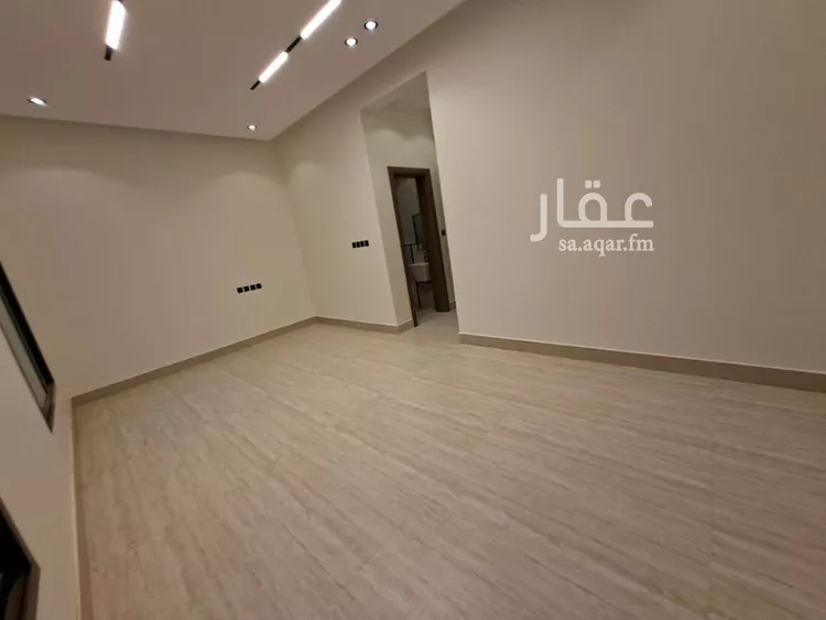 فيلا للبيع في شارع الساعه, حي ظهرة لبن, مدينة الرياض, منطقة الرياض 7
