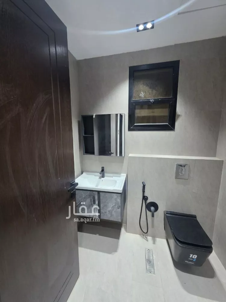 فيلا للبيع في شارع إياد مدني, حي الرمال, مدينة الرياض, منطقة الرياض صورة 4