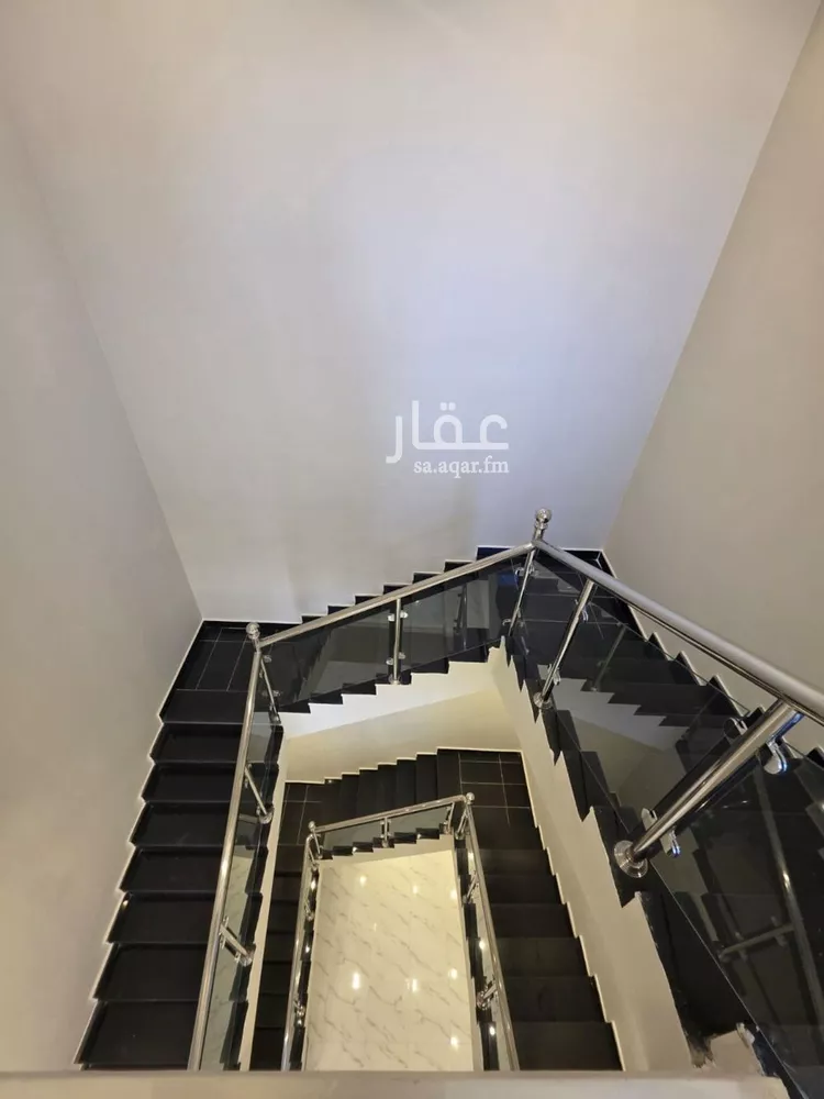 فيلا للبيع في شارع حائل, حي ظهرة لبن, مدينة الرياض, منطقة الرياض 11