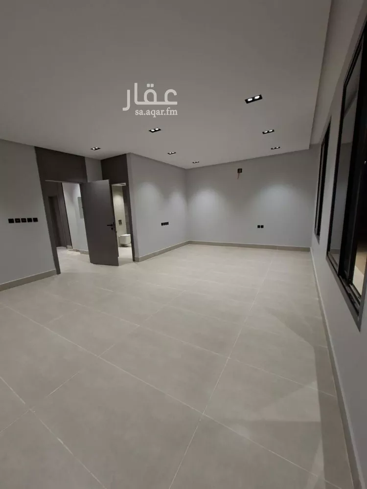 فيلا للبيع في شارع الخزرج, حي طويق, مدينة الرياض, منطقة الرياض صورة 2