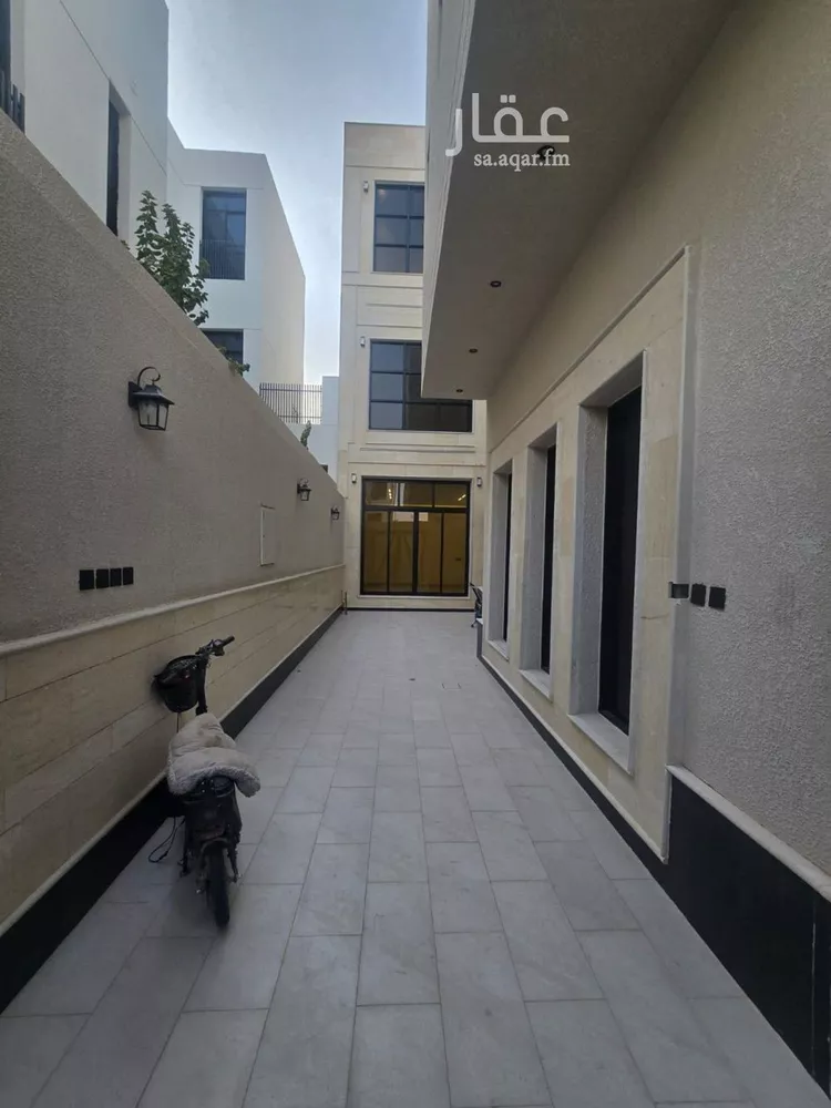 فيلا للبيع في شارع حائل, حي ظهرة لبن, مدينة الرياض, منطقة الرياض 8