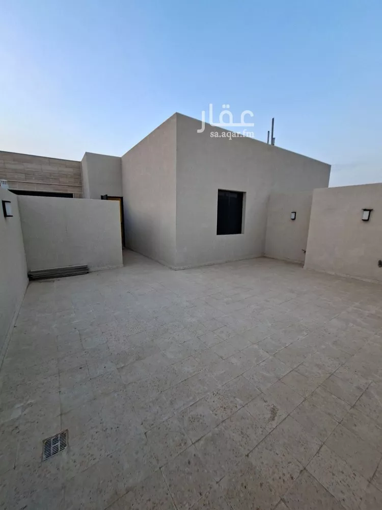 فيلا للبيع في شارع الساعه, حي ظهرة لبن, مدينة الرياض, منطقة الرياض 9