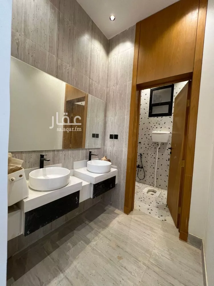 Floor for Sale in Riyadh Tuwaiq 10