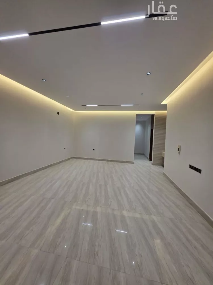 دور للبيع في شارع حنتير , حي ديراب, مدينة الرياض, منطقة الرياض 8