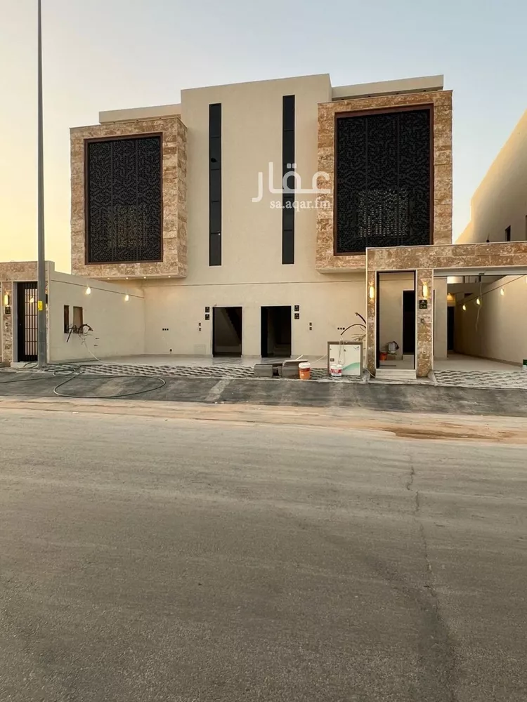 دور للبيع في شارع أحمد بن عبدالله الكوفي, حي طويق, مدينة الرياض, منطقة الرياض