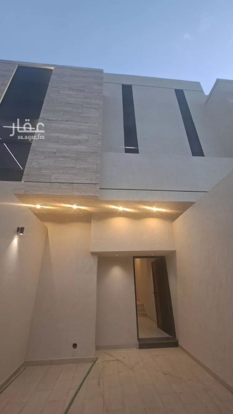 دور للبيع في شارع محمد الراوي, حي العوالي, مدينة الرياض, منطقة الرياض صورة 2