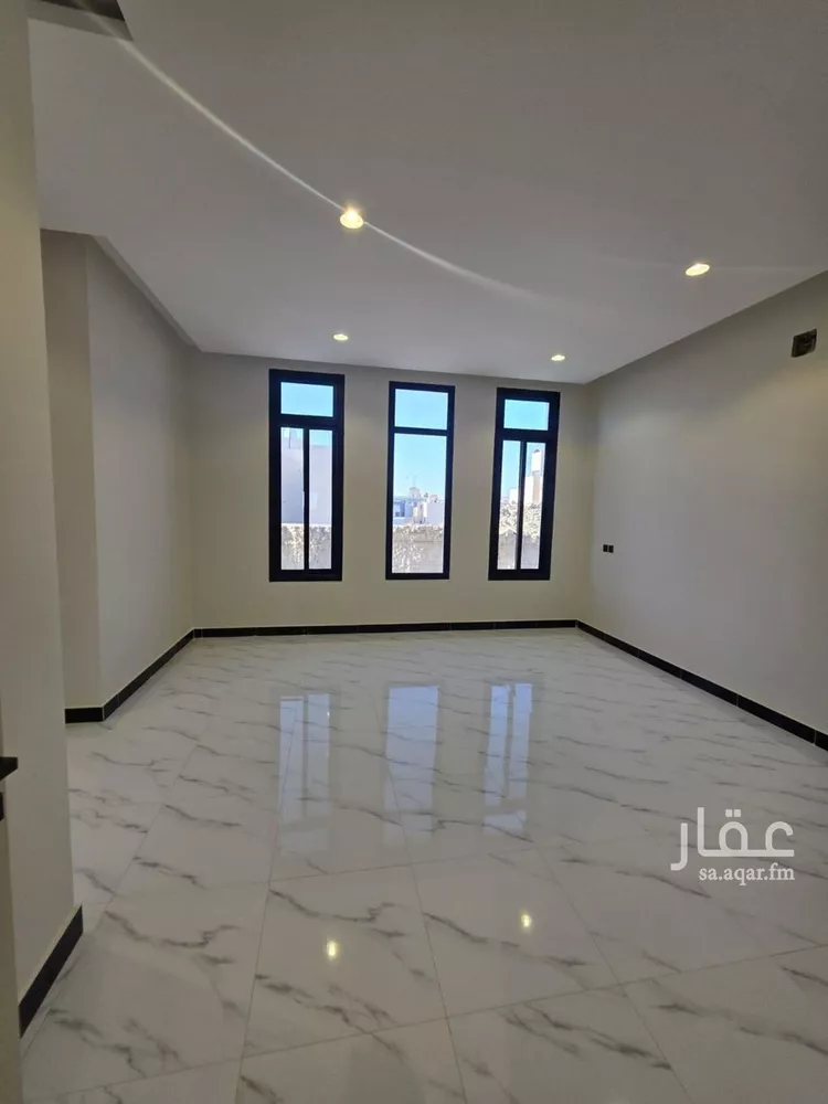 فيلا للبيع في شارع حائل, حي ظهرة لبن, مدينة الرياض, منطقة الرياض صورة 3