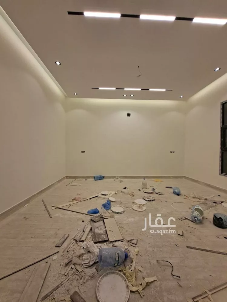 فيلا للبيع في شارع الساعه, حي ظهرة لبن, مدينة الرياض, منطقة الرياض صورة 5