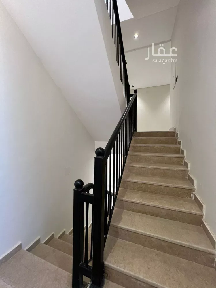 فيلا للبيع في شارع الصحيفات, حي العريجاء الغربي, مدينة الرياض, منطقة الرياض 9
