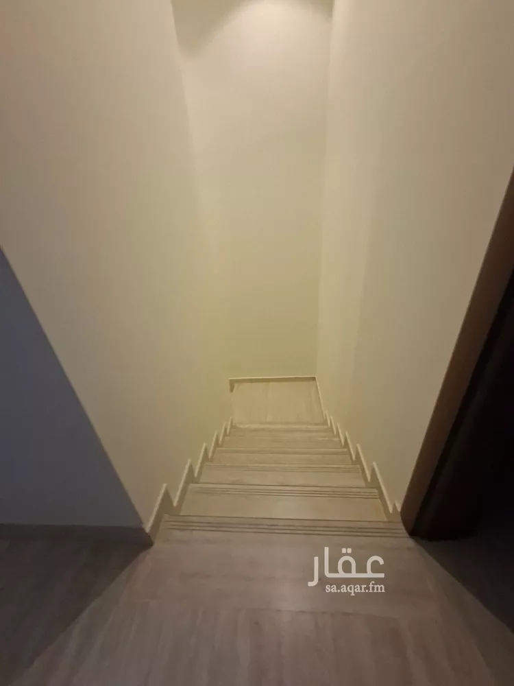 فيلا للبيع في شارع الساعه, حي ظهرة لبن, مدينة الرياض, منطقة الرياض 8