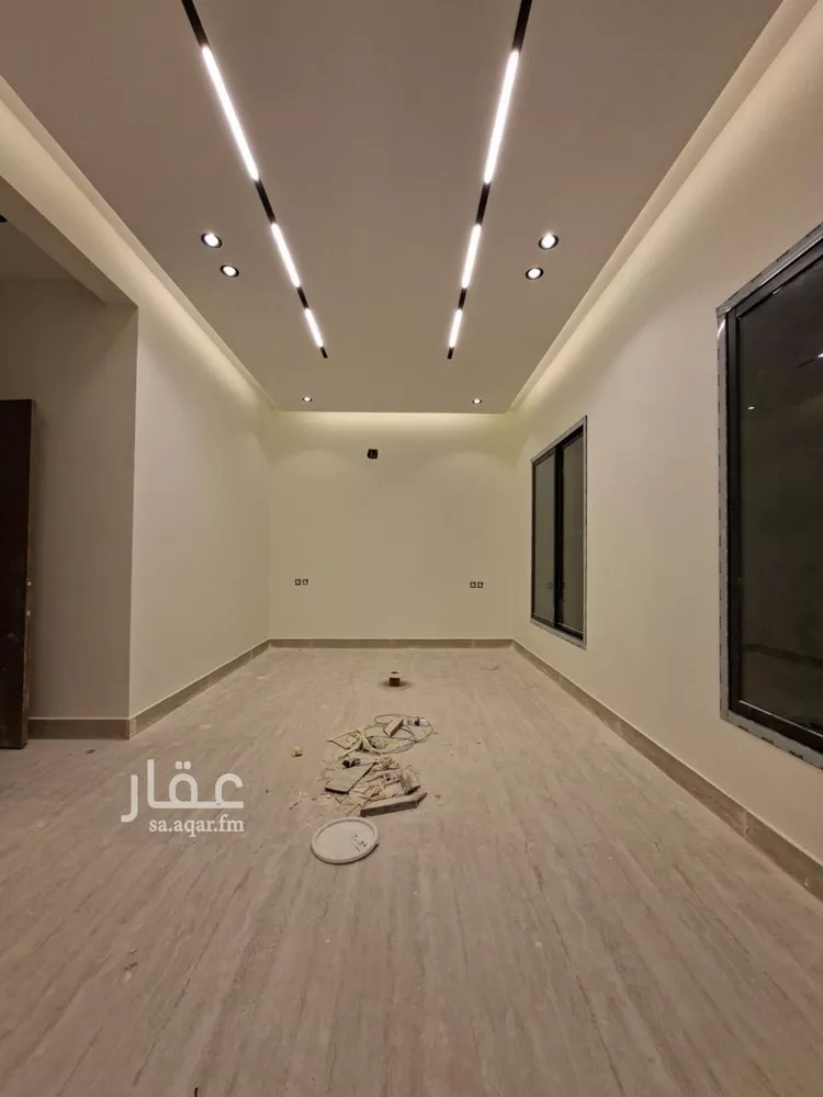 فيلا للبيع في شارع الساعه, حي ظهرة لبن, مدينة الرياض, منطقة الرياض صورة 4