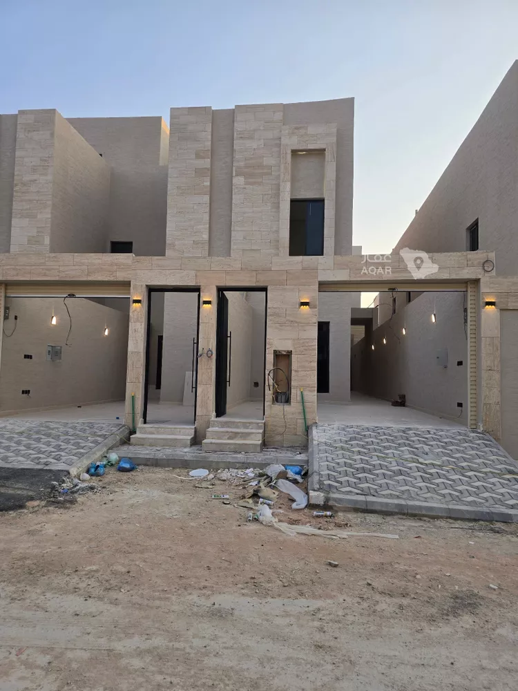 دور للبيع في شارع العدواني, حي عكاظ, مدينة الرياض, منطقة الرياض