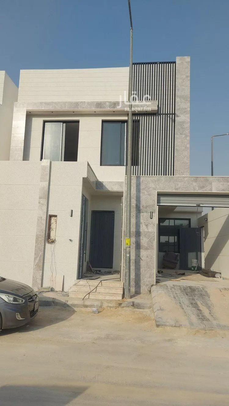 فيلا للبيع في شارع محمد بن دينار, حي العريجاء الغربي, مدينة الرياض, منطقة الرياض