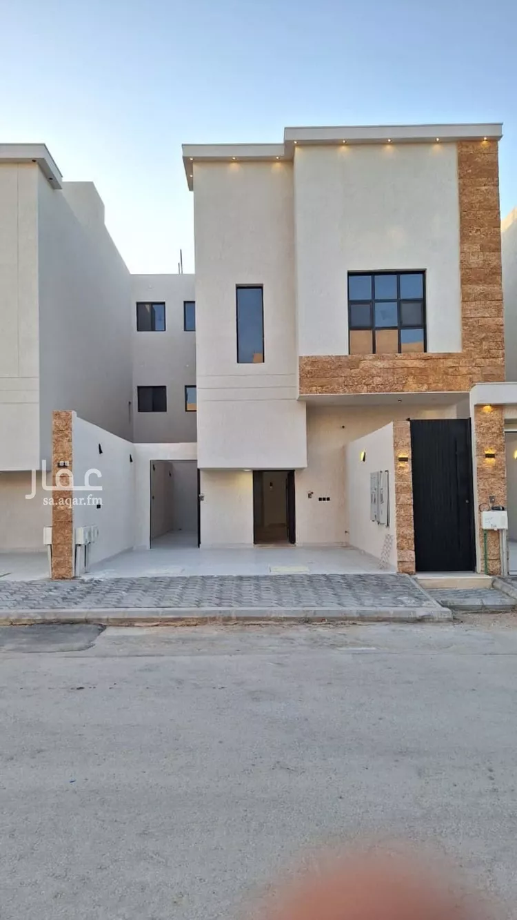 دور للبيع في شارع أحمد بن حيدرة التونسي, حي عكاظ, مدينة الرياض, منطقة الرياض