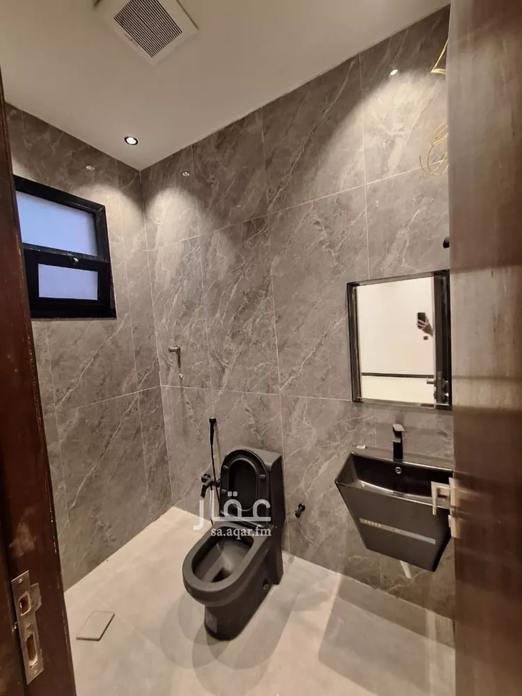 دور للبيع في شارع القوز, حي الحزم, مدينة الرياض, منطقة الرياض صورة 2