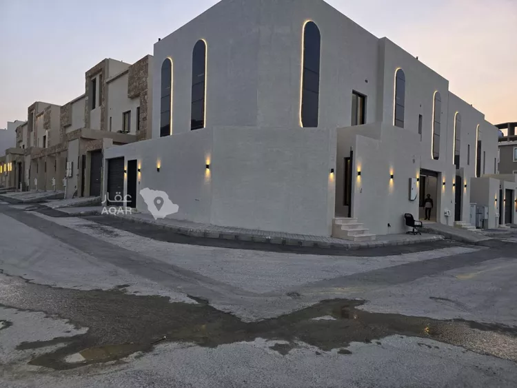 فيلا للبيع في شارع محمد بن صاف, حي عكاظ, مدينة الرياض, منطقة الرياض 3