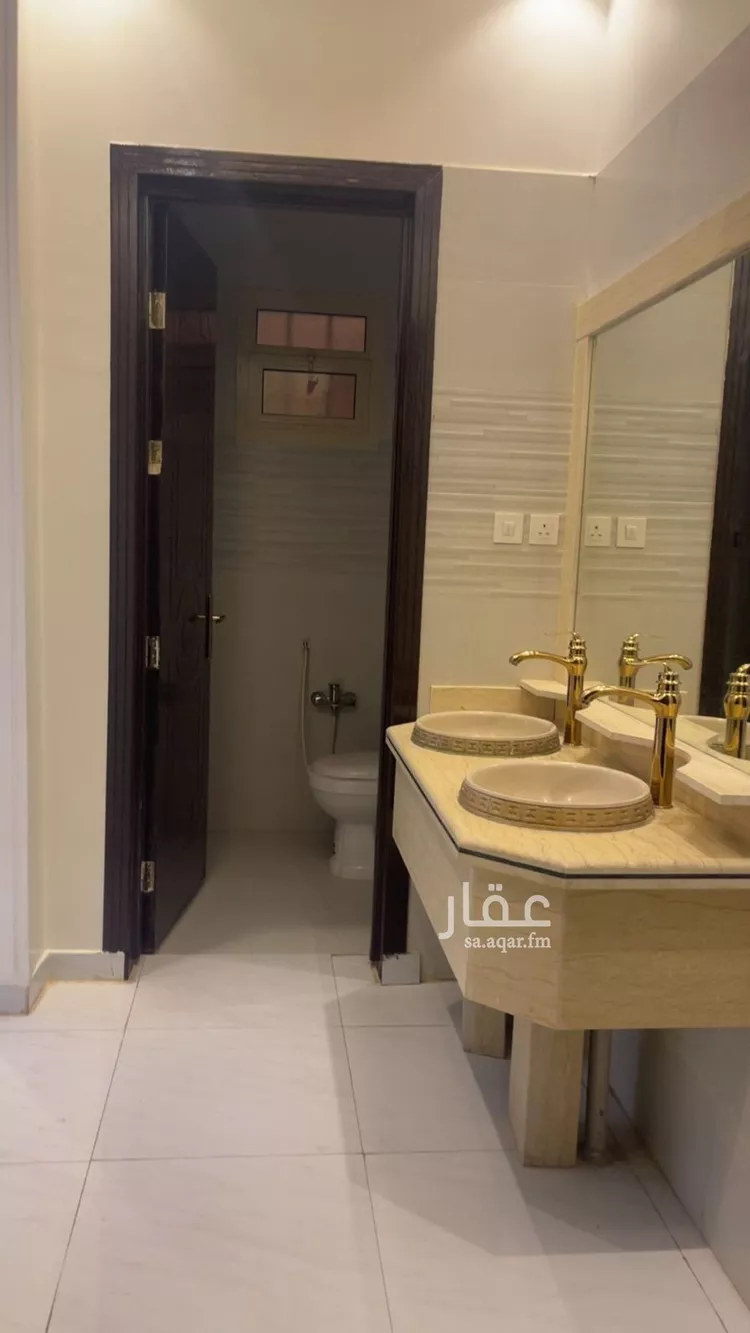 فيلا للإيجار في شارع أحمد بن محمد العتابي, حي الرمال, مدينة الرياض, منطقة الرياض صورة 4