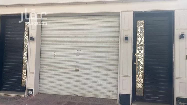 فيلا للإيجار في شارع أحمد بن محمد العتابي, حي الرمال, مدينة الرياض, منطقة الرياض