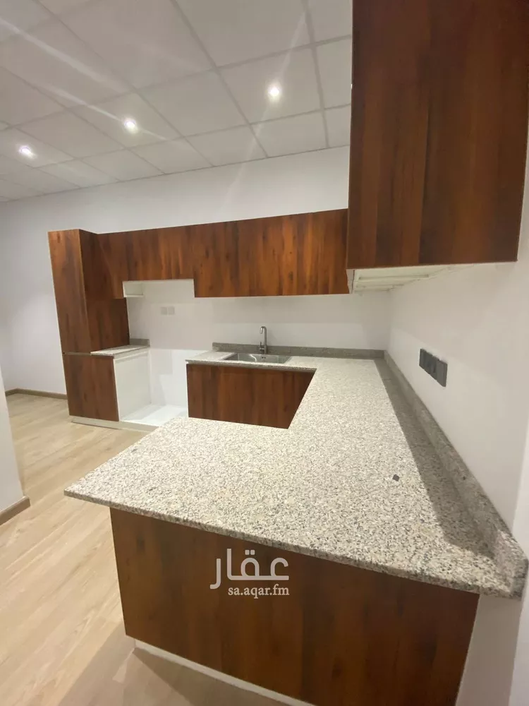 شقة للإيجار في شارع عيسى الملاجي, حي الصفاء, مدينة الرياض, منطقة الرياض صورة 5