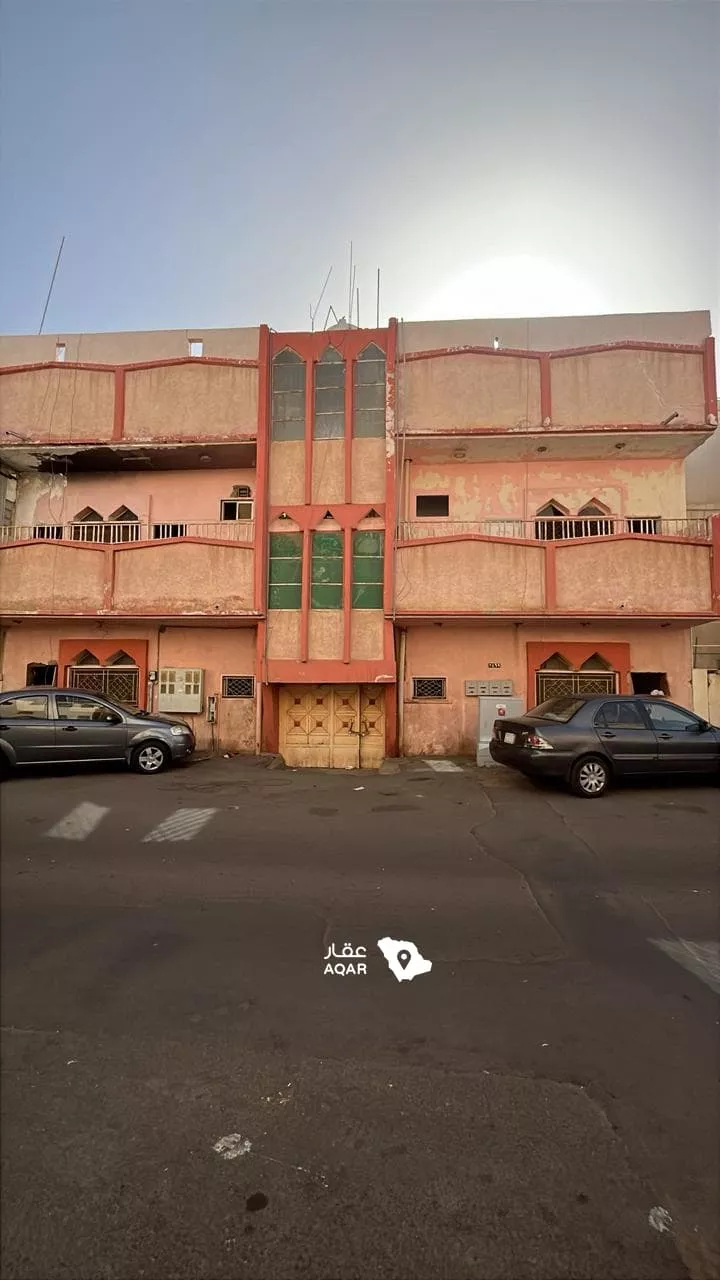 Building for Sale in Tabuk Al Faisaliyah Al Janubiyah