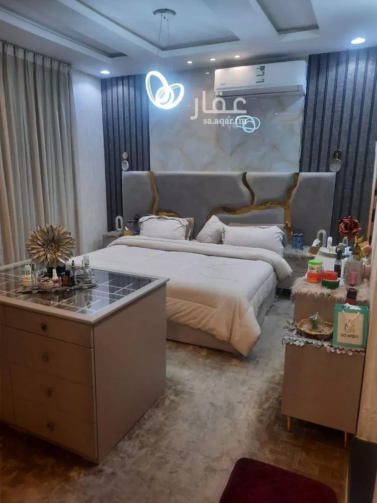 فيلا للبيع في شارع محمد بن أحمد الغزوي, حي الرمال, مدينة الرياض, منطقة الرياض صورة 2