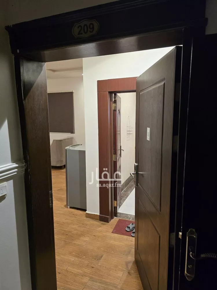 شقة للإيجار في شارع الامير مقرن بن عبدالعزيز, حي مغرزات, مدينة الرياض, منطقة الرياض