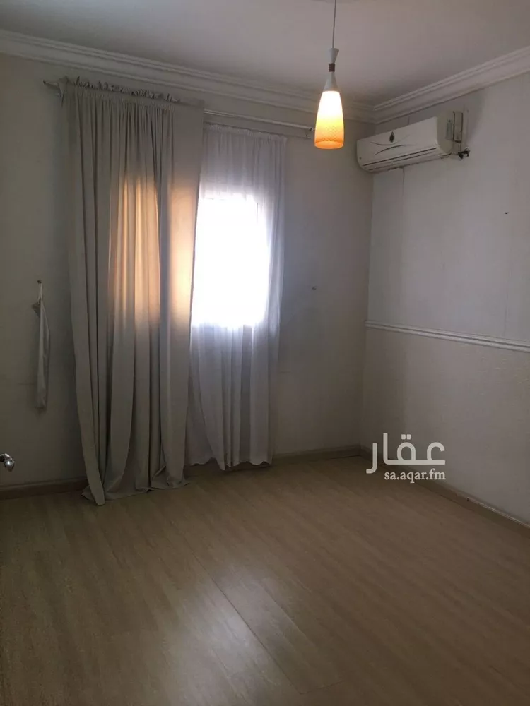 فيلا للبيع في شارع محمد بن أحمد الغزوي, حي الرمال, مدينة الرياض, منطقة الرياض 21