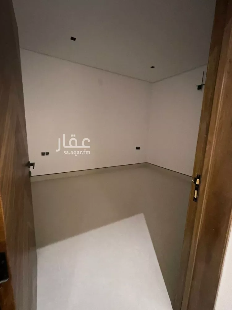 Apartment for Sale in Al Muzahimiyah Tuwaiq 19