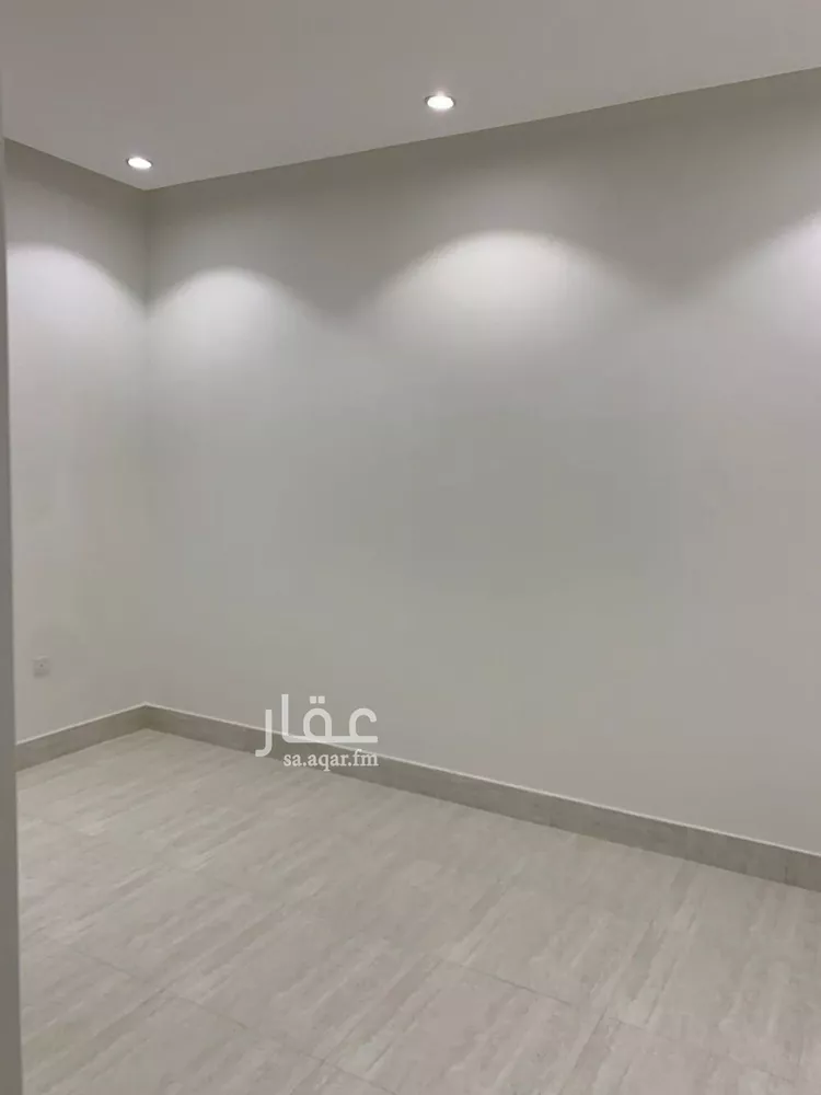 فيلا للبيع في شارع إبراهيم بن حسين, حي الرمال, مدينة الرياض, منطقة الرياض 7