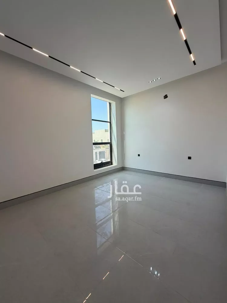 Floor for Sale in Riyadh Ar Rimal 11
