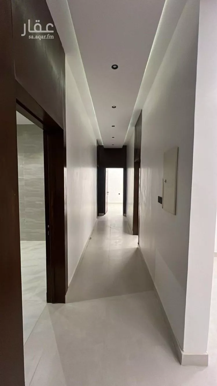 Floor for Sale in Riyadh Al Janadriyah صورة 3