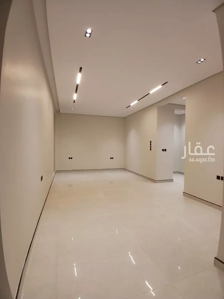 فيلا للبيع في شارع علي بن الأثير, حي الرمال, مدينة الرياض, منطقة الرياض