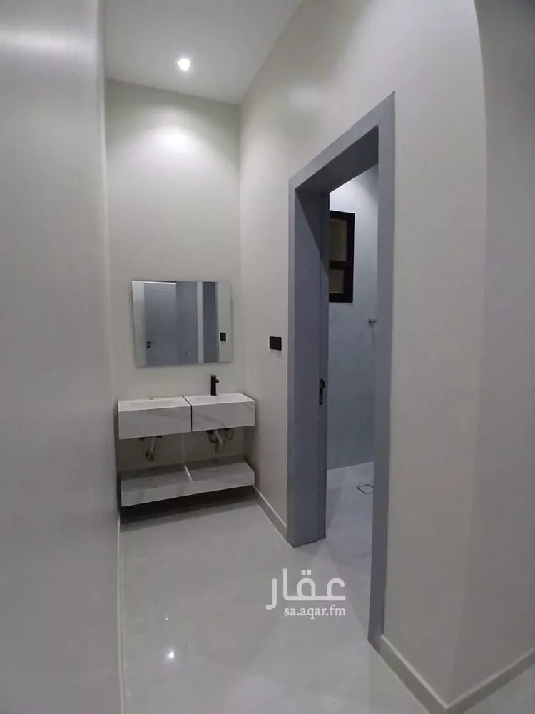 دور للبيع في حي الجنادرية, مدينة الرياض, منطقة الرياض 8